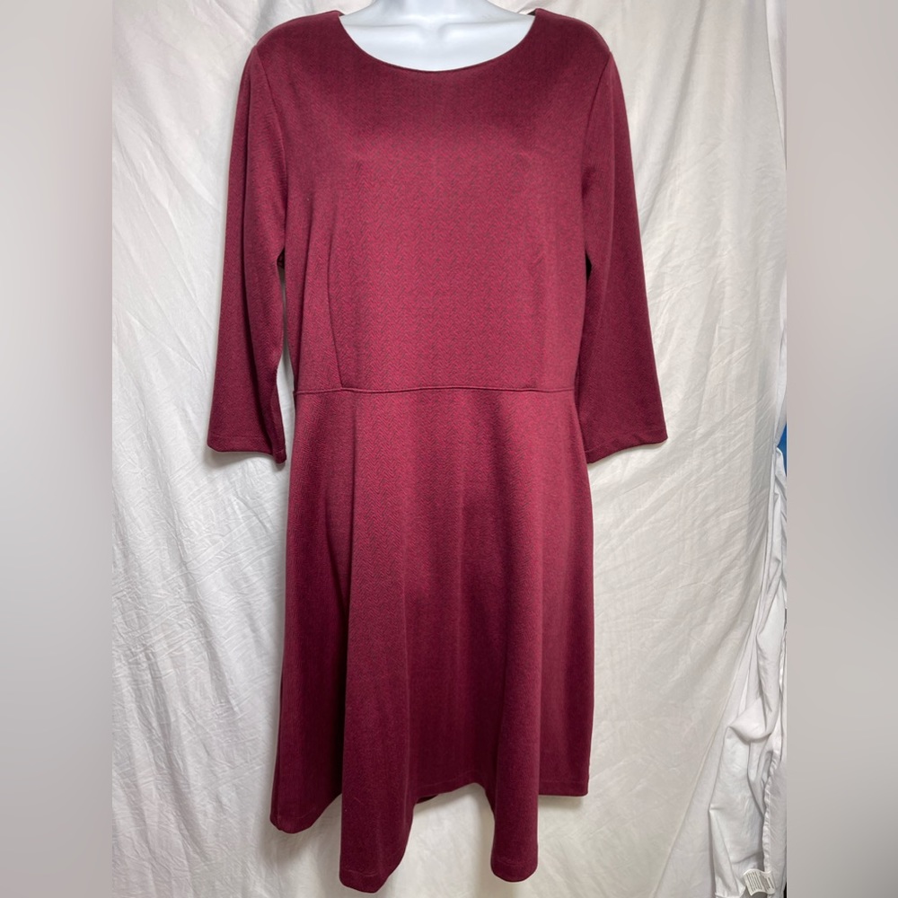 Land’s End size 14 to size 16 stunning women’s red dress